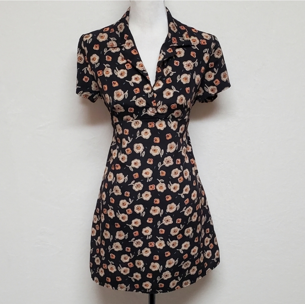 Vintage 90s NoBo Grunge Rose Print Ditzy Floral V-neck Tie-Waist Mini Dress Med
